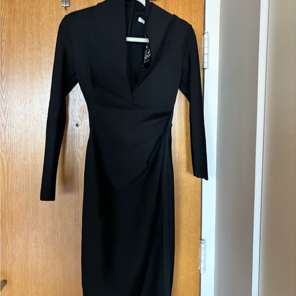 Low plunge - fitted black dress small